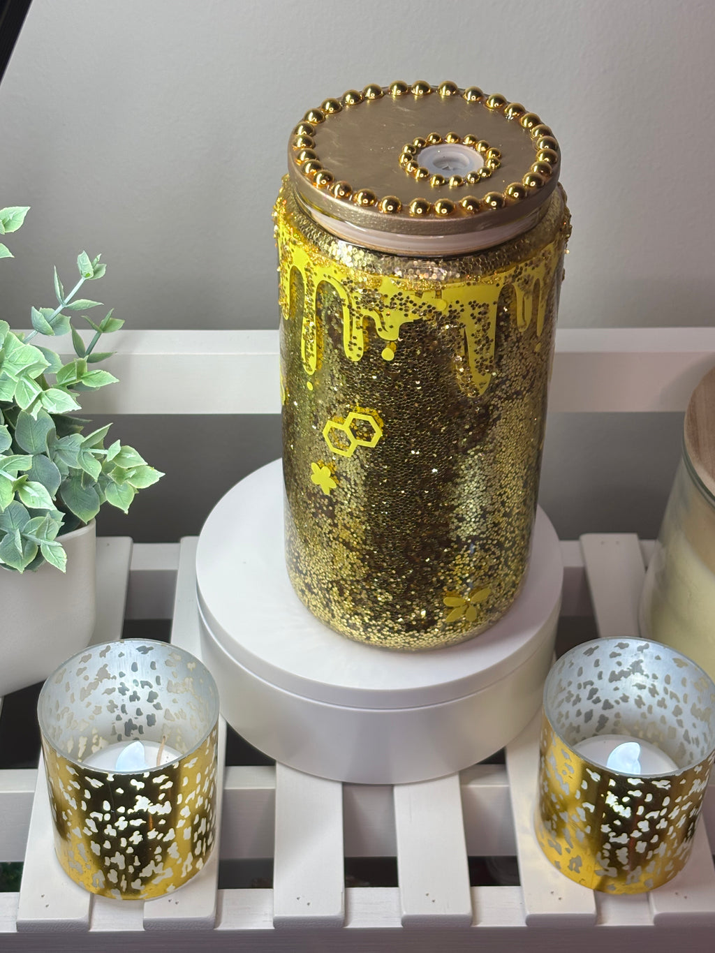 BHive 16 oz Glass cup