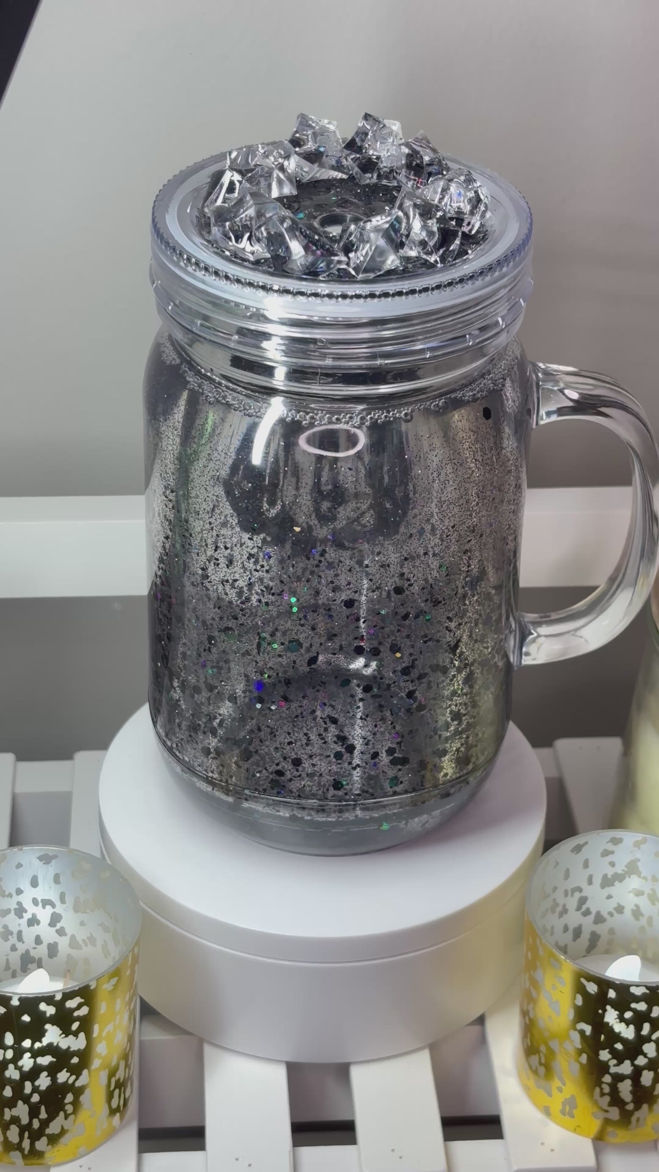 50’s Theme snow globe filled 20oz plastic cup